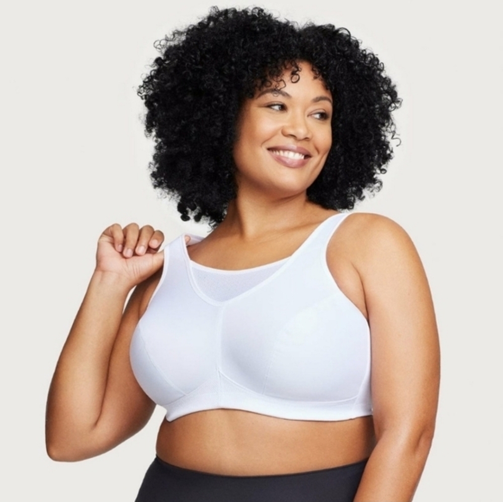Sz 40i White Glamorise No-Bounce Wireless Cami Sport Bra